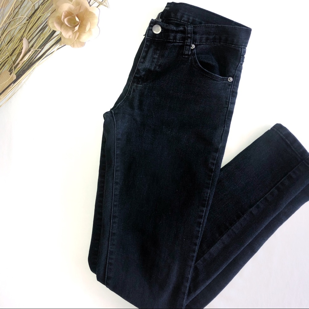 Black skinny jeans